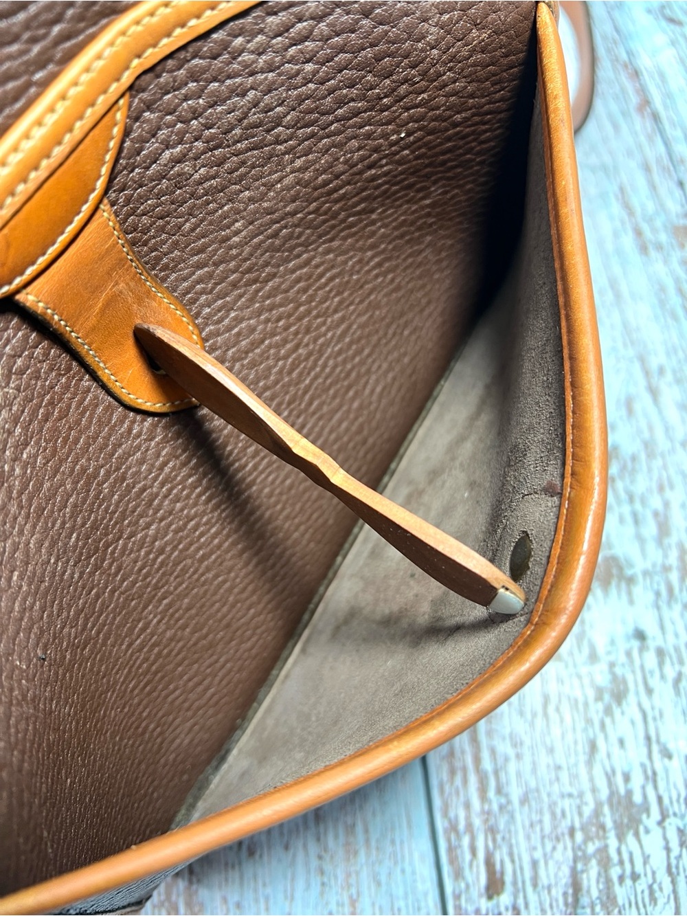 🦆 DOONEY & BOURKE ESSEX AWL PEBBLED BROWN AND BRITISH TAN CROSSBODY VINTAGE - Picture 12 of 16